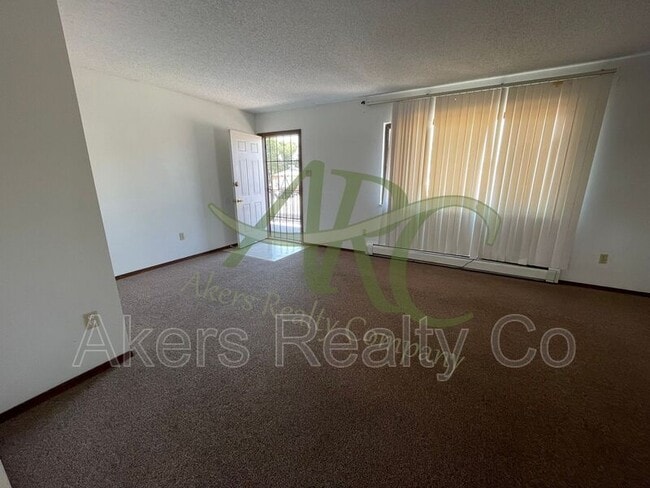 Photo - 1322 Anita St