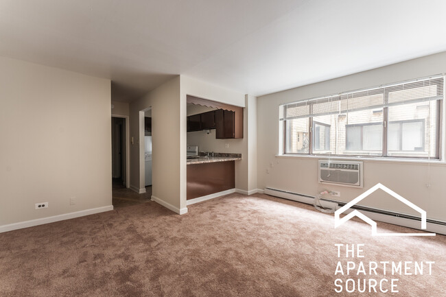 Photo - 5917 N Kenmore Ave Condo Unit 102