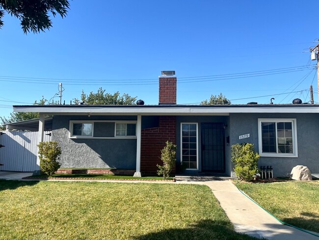 Photo - 1579 E Ave Q-12