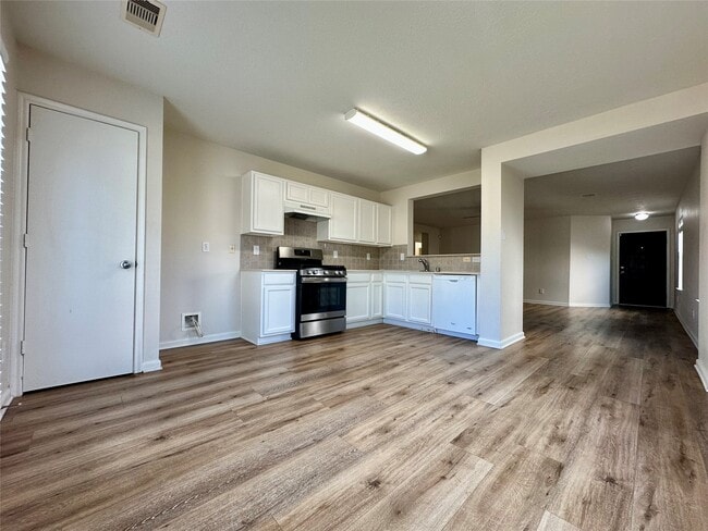 Photo - 20515 Hillsdale Park Dr