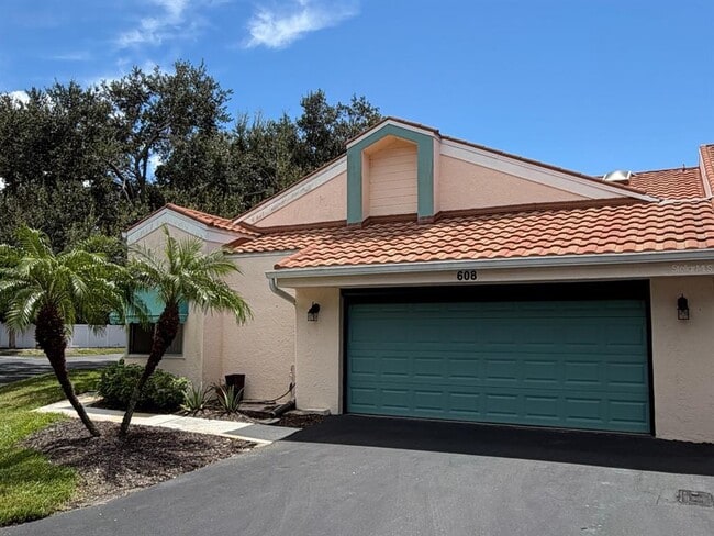 608 Marcus St Unit 34