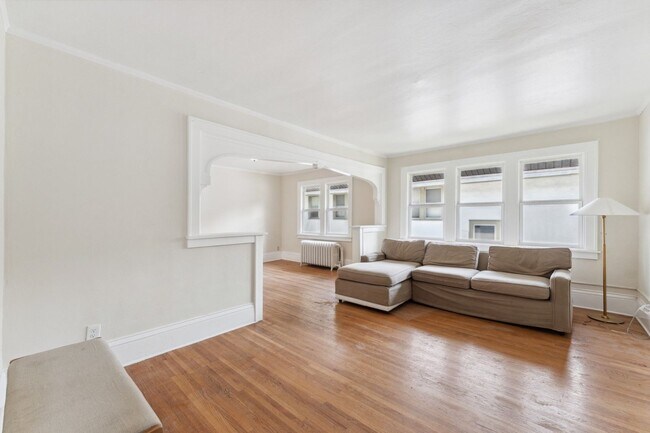 Photo - 987 Dayton Ave Unit 987
