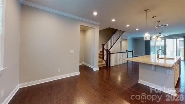 Photo - 1220 Madison Towns Ln