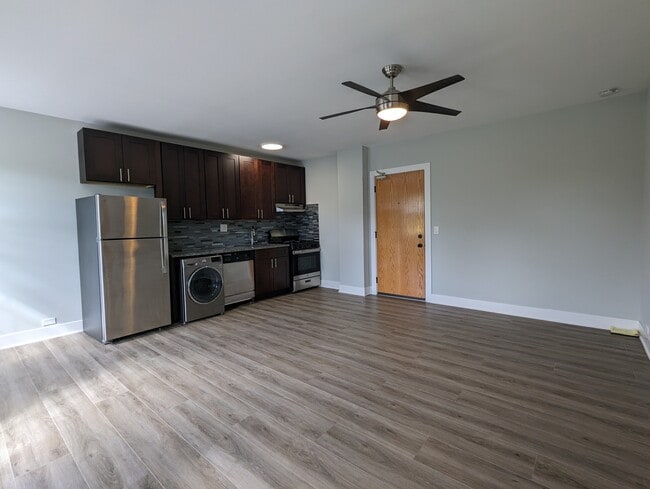 Photo - 730 Judson Ave