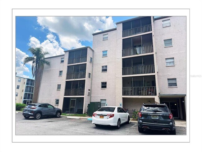 Building Photo - 5541 Bay Blvd Unit 310 Rental