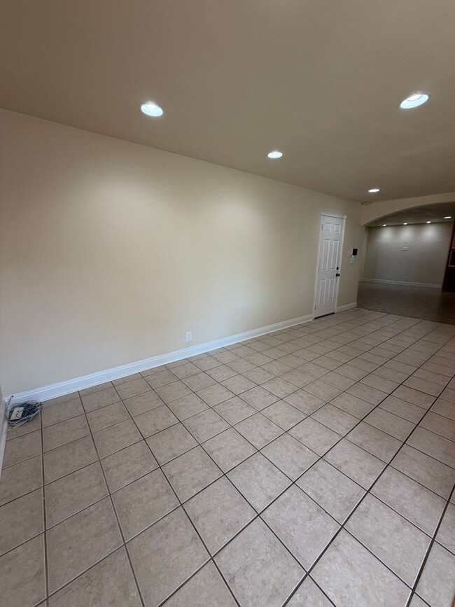 Photo - 7860 Summerplace Dr