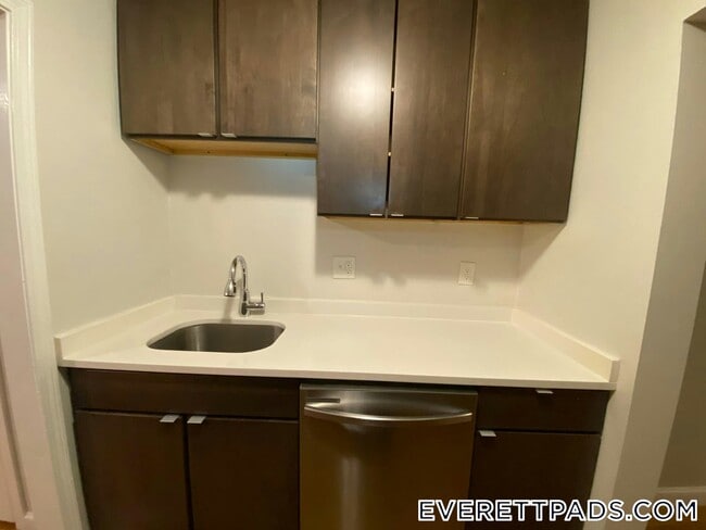 Photo - 55 Forest Ave Unidad 2R