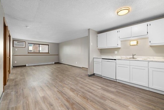 Photo - Maplewood Apartments