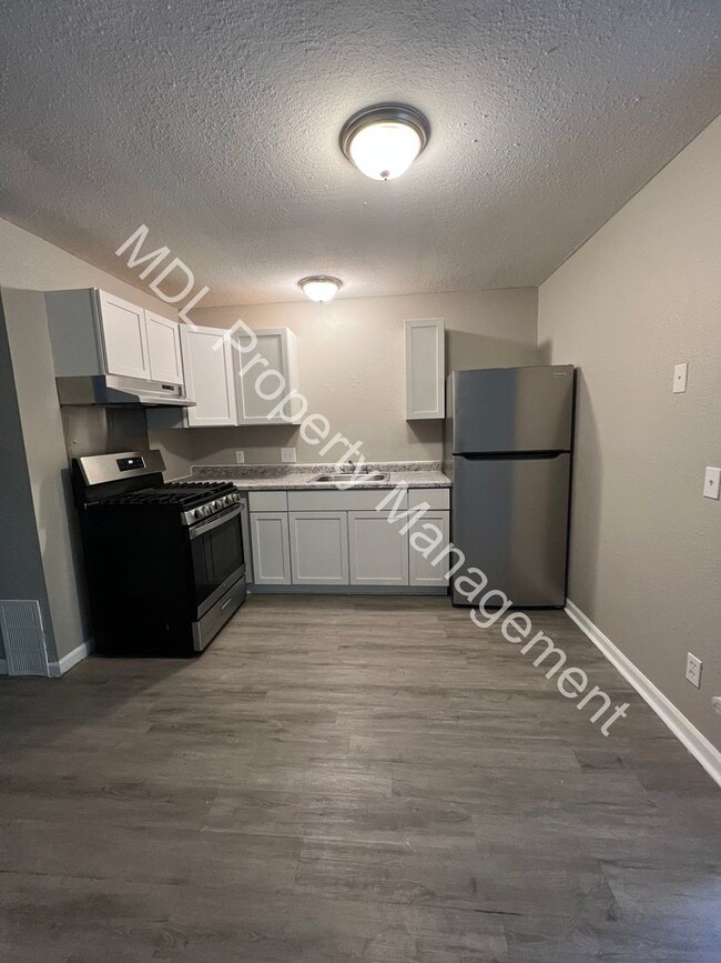 Photo - 2809 S Jefferson* Unidad 2
