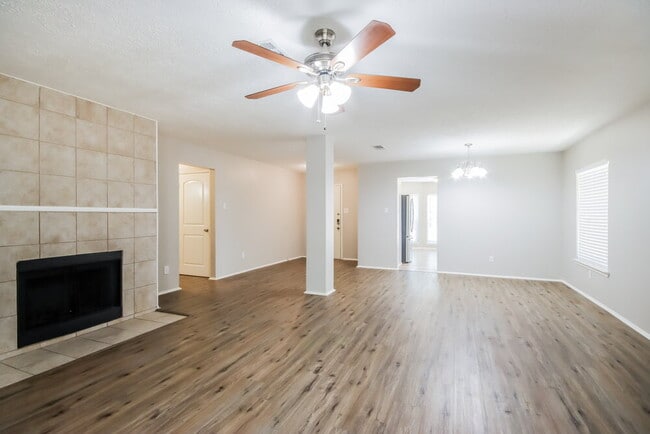 Photo - 25714 Richards Rd