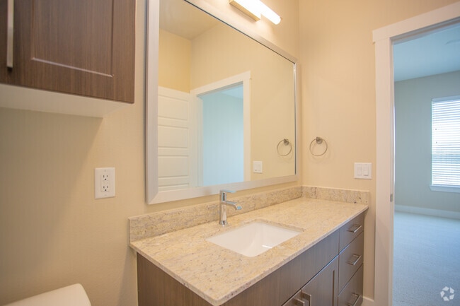 3BR, 2BA - 1275SF - C1