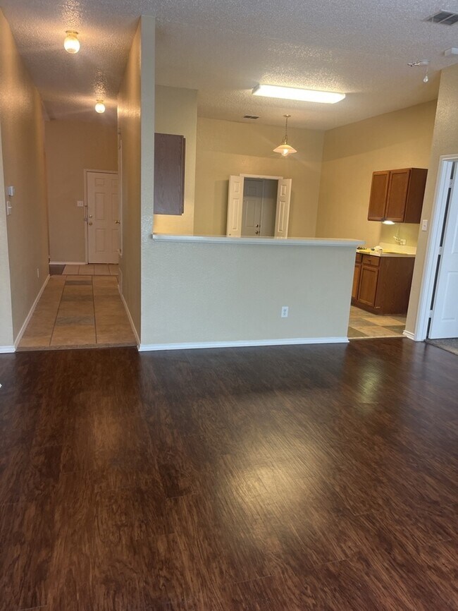 Photo - Great home in Windmill Farms! 3/2/2