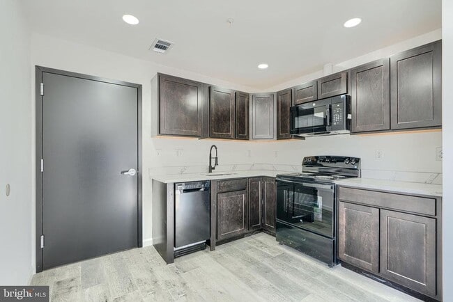 Photo - 7 S Carrollton Ave