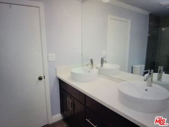 Photo - 741 Crenshaw Blvd