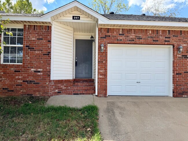 Building Photo - 297 Graystone Cir Unit 1