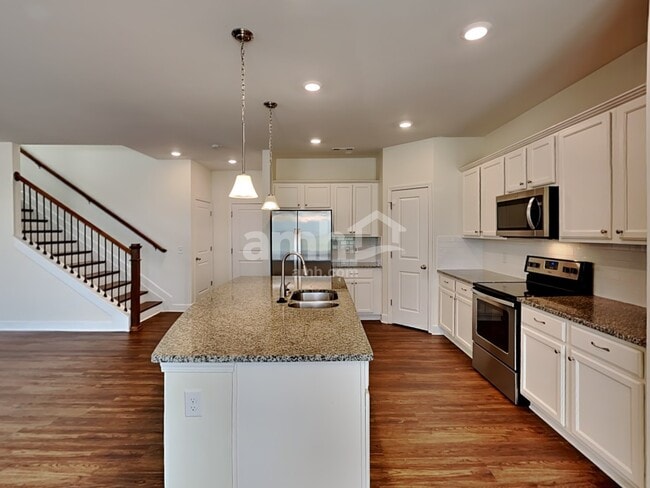 Photo - 5063 Trailwater Dr
