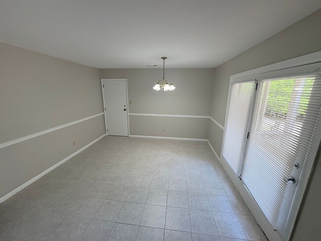 Photo - 104 Herty Dr