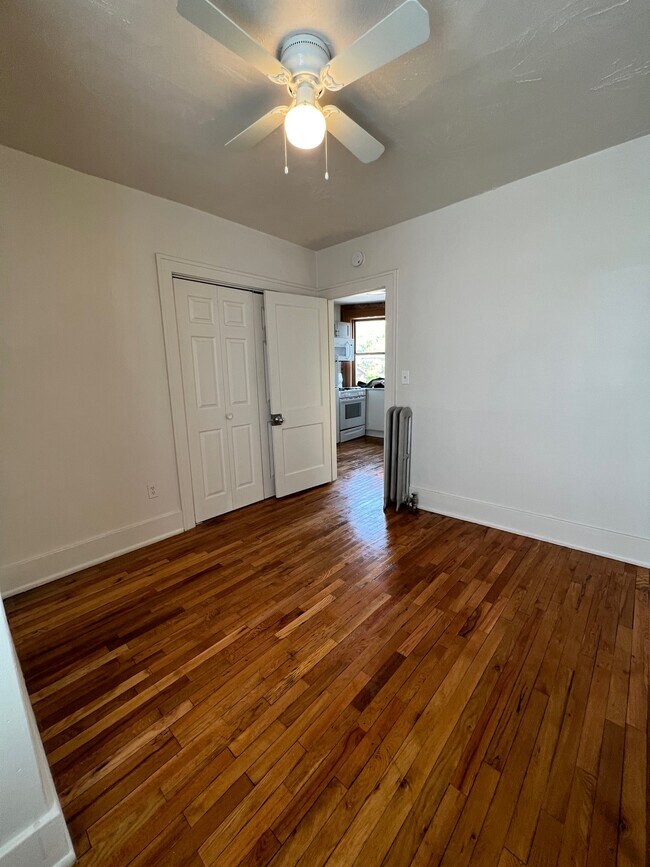 Photo - 22940 Woodward Ave Unit Apt B