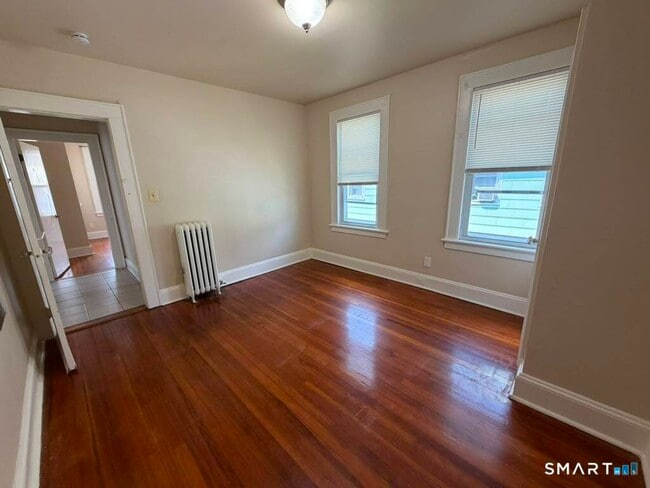 Photo - 223 Wayne St Unidad 2nd Fl.