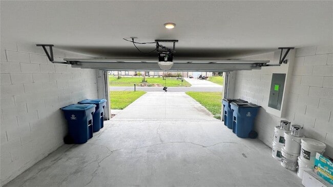 Photo - 186 Hurtig Ave NW