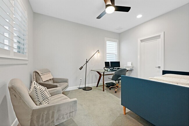 Photo - 1715 Goliad St