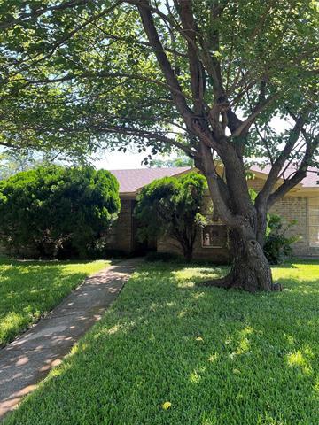 Photo - 1400 Long Shadow Ln