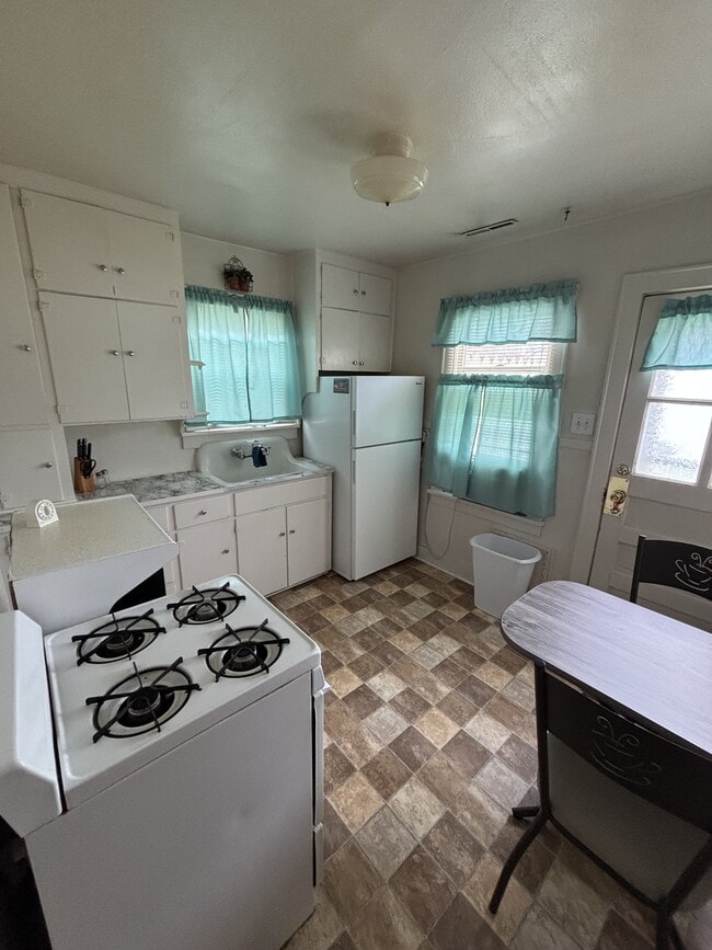 311 9th St Unit 1