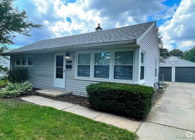 Building Photo - 4609 Mankato Ave Rental