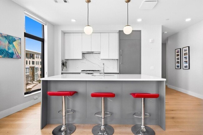 191 Washington St Unit 525