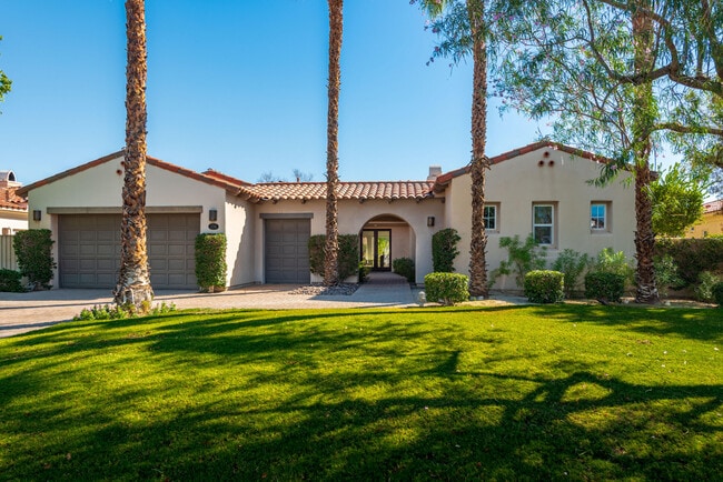 Photo - 136 Royal St Georges Way