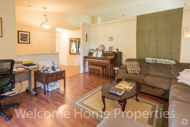 Building Photo - Beautiful 3 Bedroom Home Close to WWU