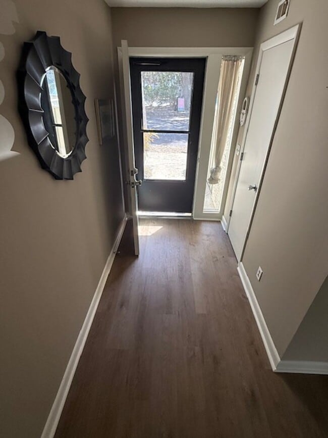 Photo - 2 Bedroom / 2 Bathroom @ Surf Court