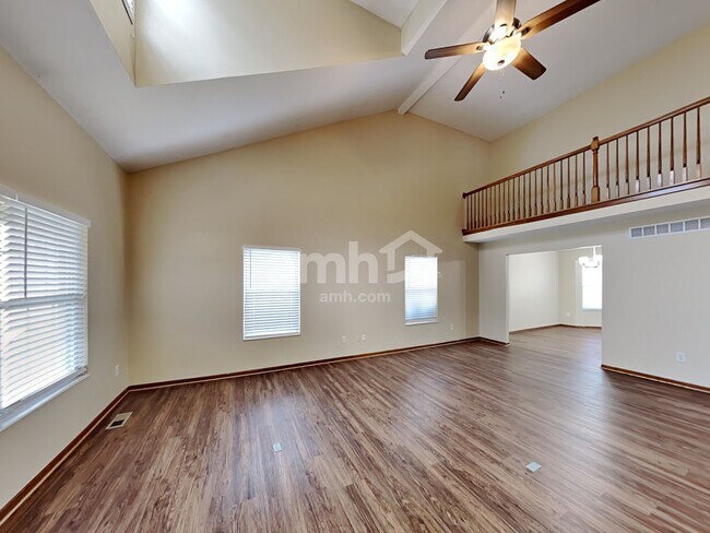 5923 Aquamarine Dr