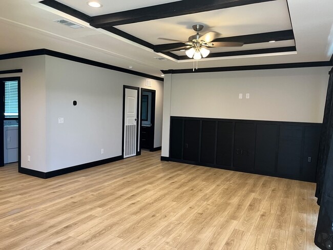 Photo - 1093 Anna Ln