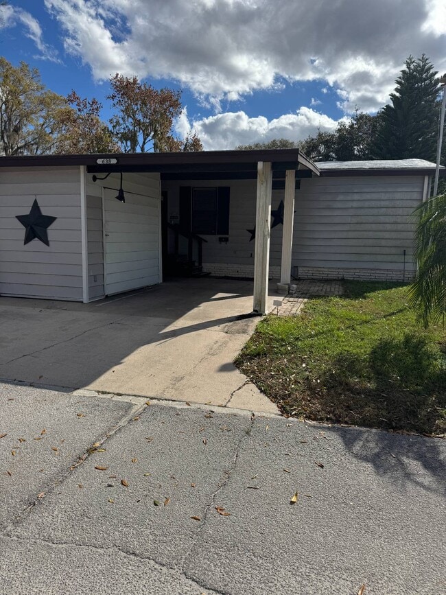 Photo - 638 N Edgewater Dr