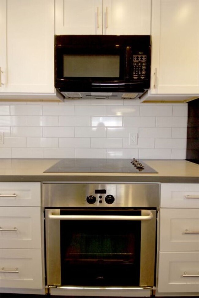 Photo - Newly Remodeled Modern 4 Bedroom 2 Bathroom Home!