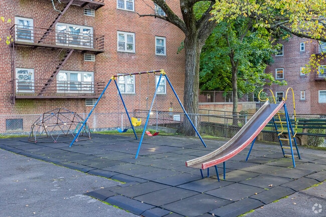 Photo - 6610 149th St