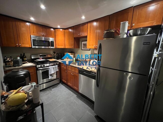 Photo - 117 Beacon St