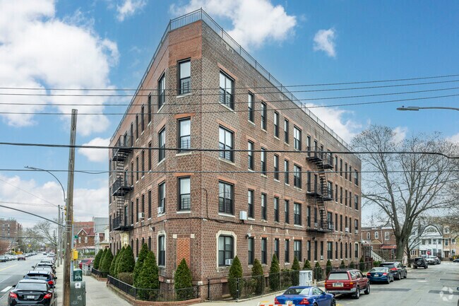 3906 Avenue K - Amersfort Garden Apartments