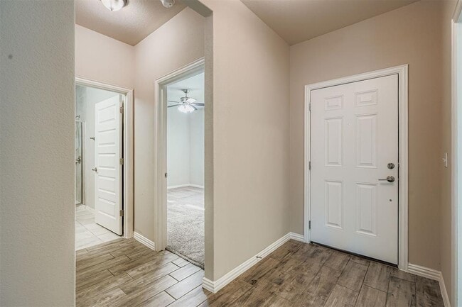 Photo - 8800 Sikes Way