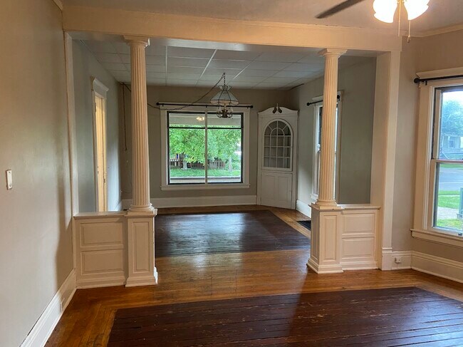 Photo - 710 S Park St