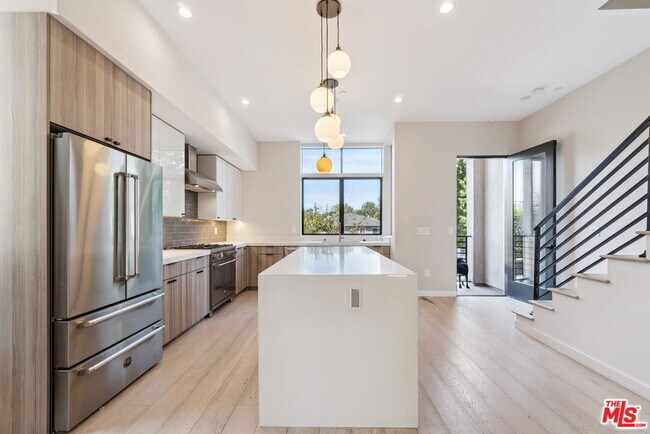 Photo - 4429 Tujunga Ave