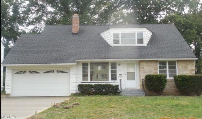 Building Photo - 2332 N Taylor Rd