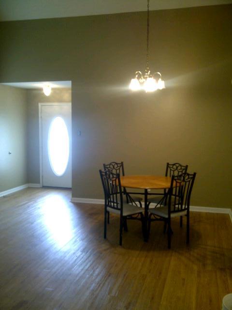 Photo - 436 Row 1