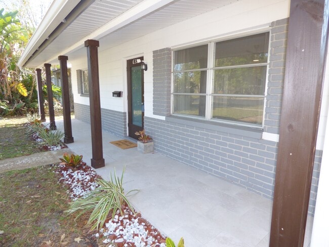 Photo - 632 50th St N