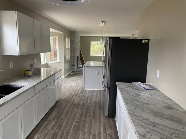 Building Photo - 3348 Phillipsburg Union Rd Rental