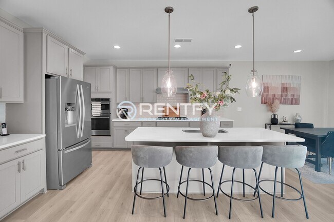 Photo - 211 Tetcott St