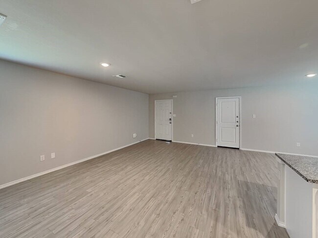 Photo - 7327 Plata Cir