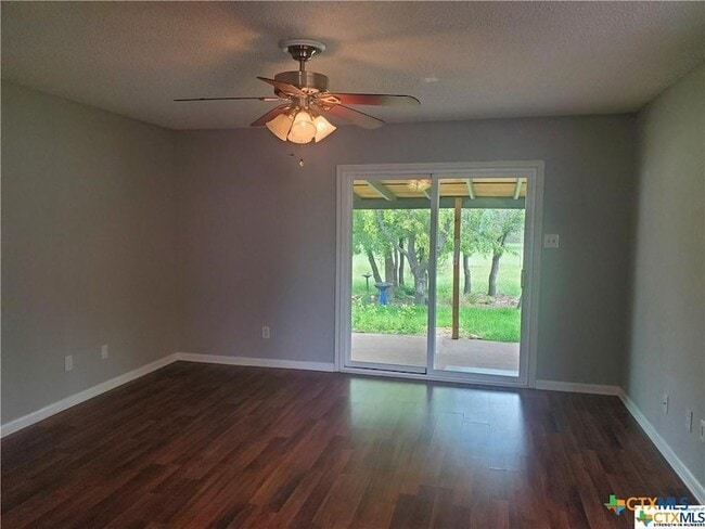 Photo - 1217 Craig St