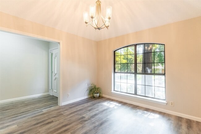 Photo - 5201 Rustle Leaf Dr